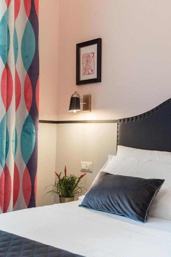 Contus Retro Guest House กาญารี ภายนอก รูปภาพ